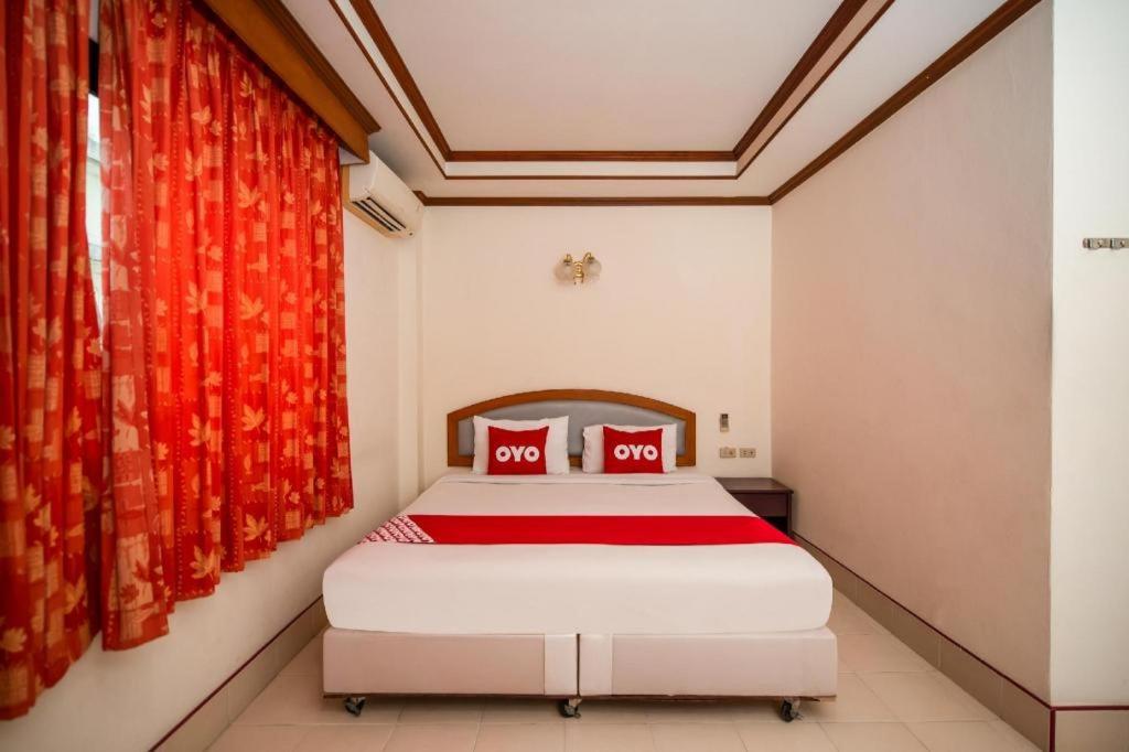 Hotel Oyo 343 Wanna Marine Patong Exterior foto